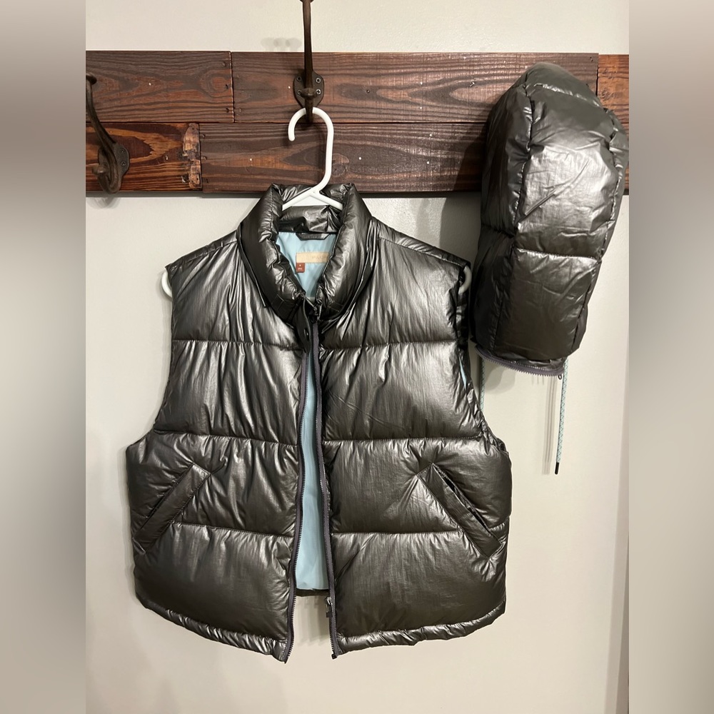 EUC Pilcro Cropped Puffer Vest